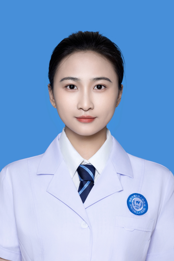 唐春莉0_编辑.jpg